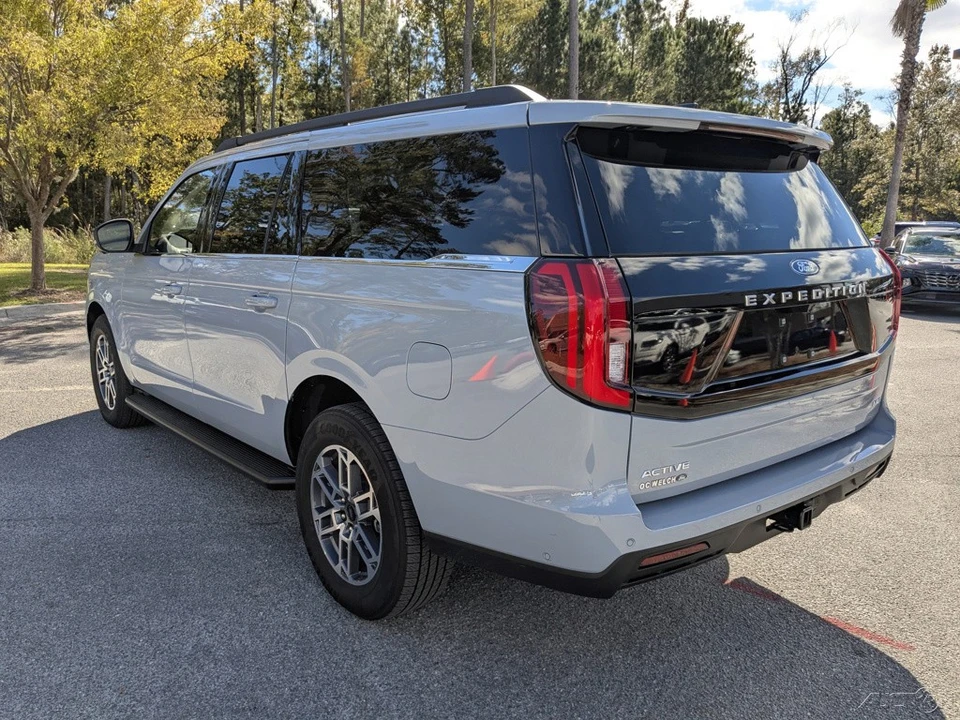 2025 Ford Expedition 5th Gen - Image 6 of 21