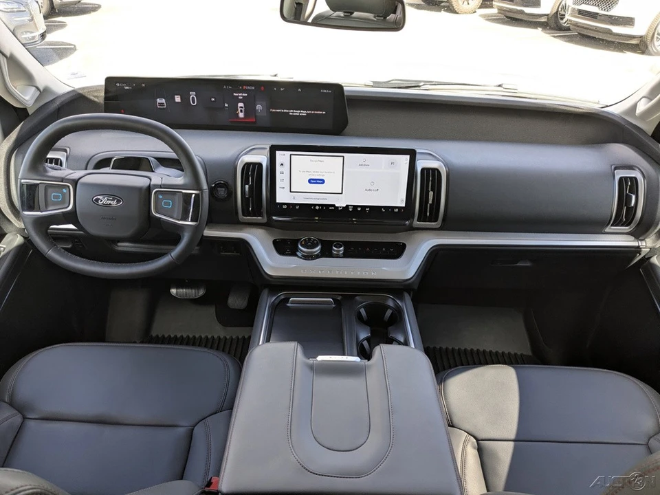 2025 Ford Expedition 5th Gen - Image 16 of 21