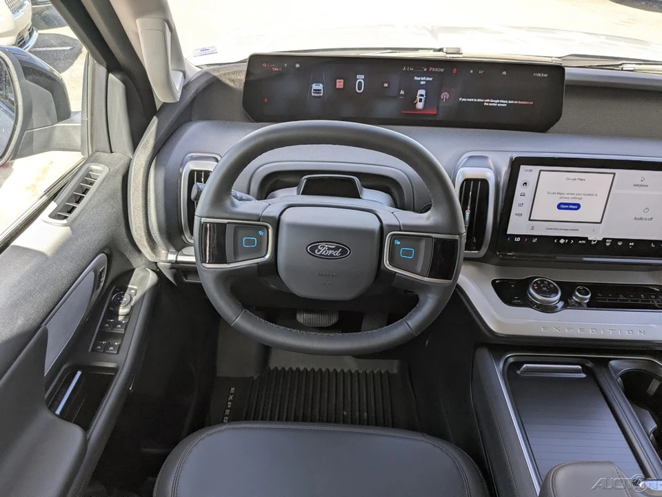 2025 Ford Expedition 5th Gen - Image 17 of 21