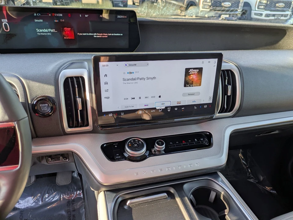 2025 Ford Expedition 5th Gen - Image 22 of 31