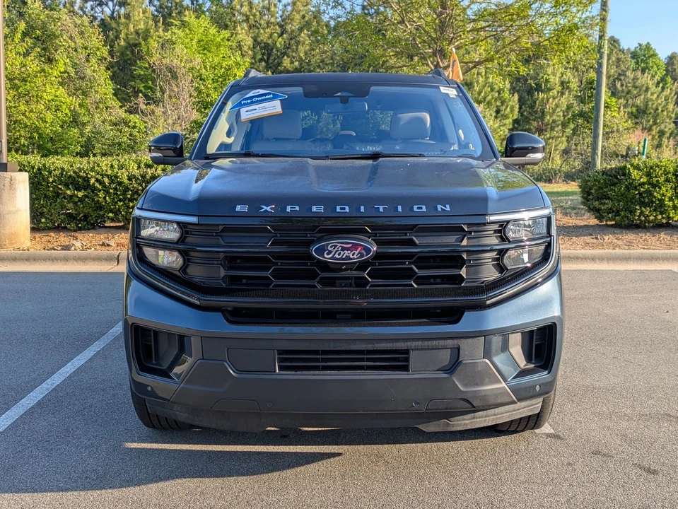 2025 Ford Expedition 5th Gen - Image 9 of 31