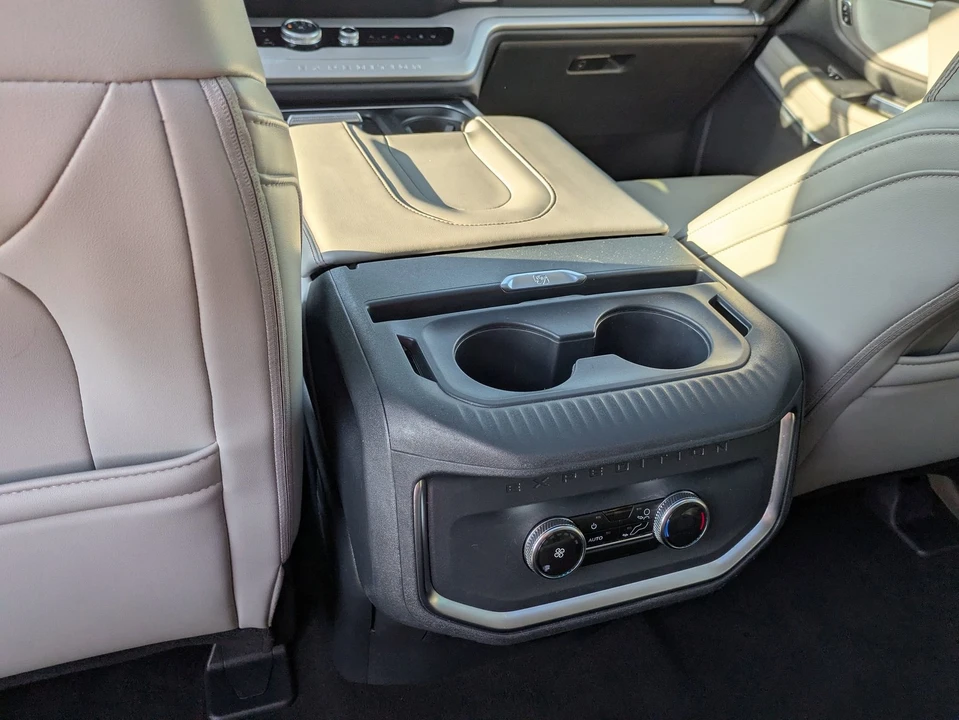 2025 Ford Expedition 5th Gen - Image 30 of 31