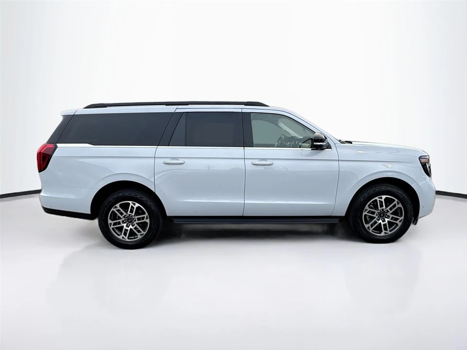 2025 Ford Expedition 5th Gen - Image 4 of 21