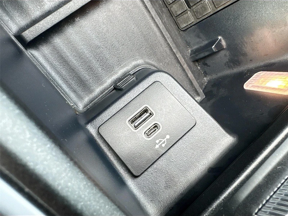 2025 Ford Expedition 5th Gen - Image 20 of 21