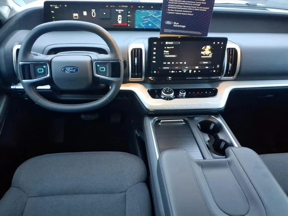 2025 Ford Expedition 5th Gen - Image 9 of 21