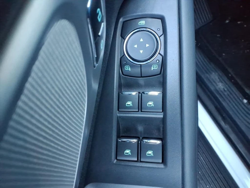 2025 Ford Expedition 5th Gen - Image 15 of 21
