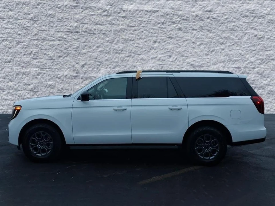 2025 Ford Expedition 5th Gen - Image 4 of 21