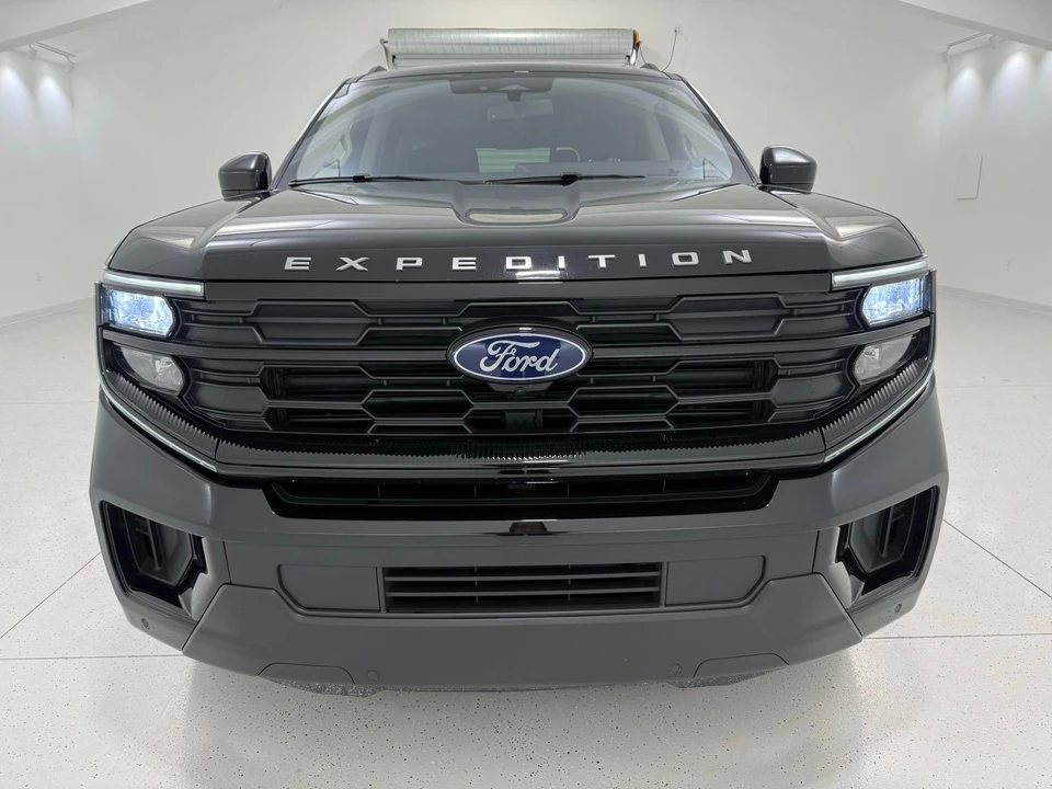 2025 Ford Expedition 5th Gen - Image 2 of 21
