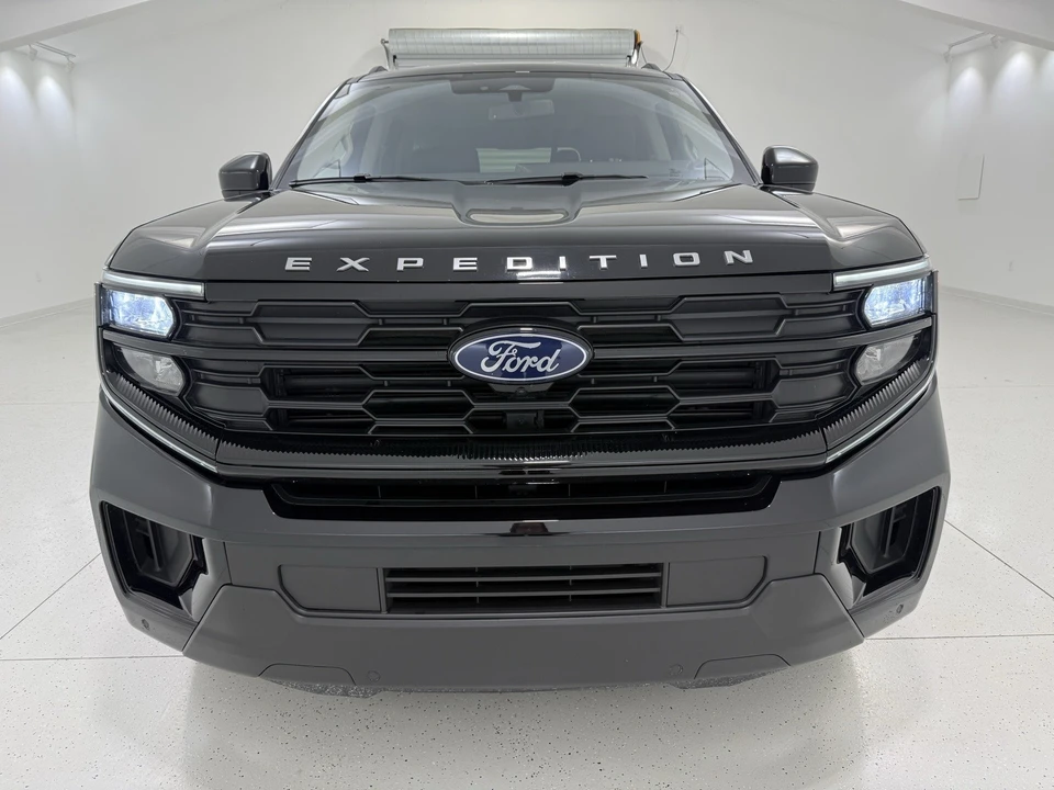 2025 Ford Expedition 5th Gen - Image 2 of 12