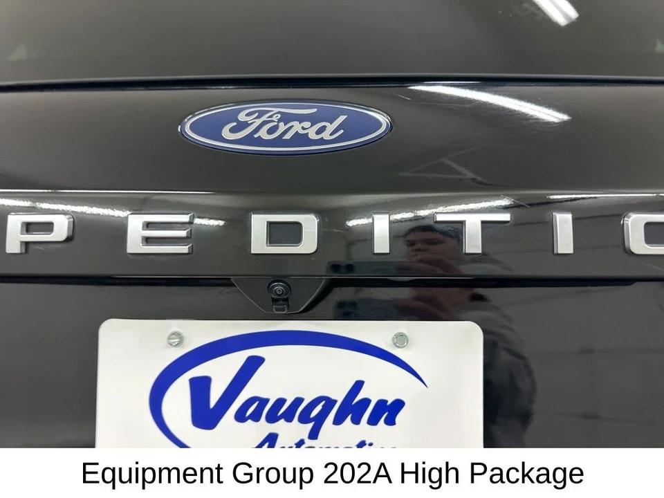 2025 Ford Expedition 5th Gen - Image 16 of 21