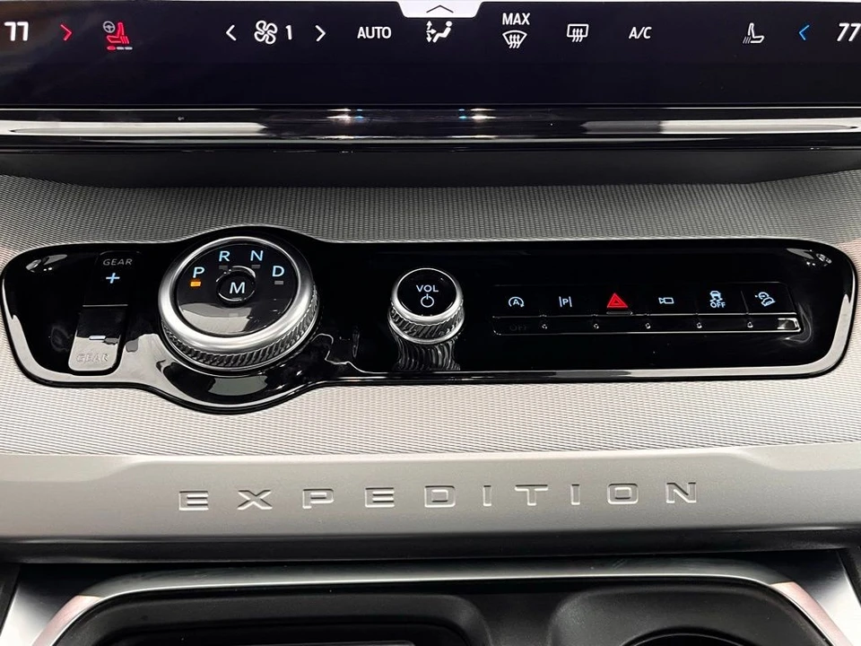 2025 Ford Expedition 5th Gen - Image 7 of 12
