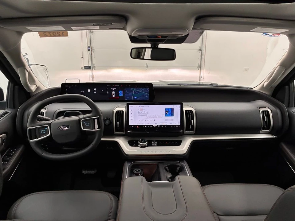 2025 Ford Expedition 5th Gen - Image 2 of 12