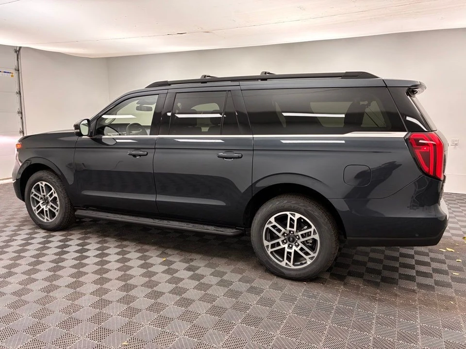 2025 Ford Expedition 5th Gen - Image 12 of 12