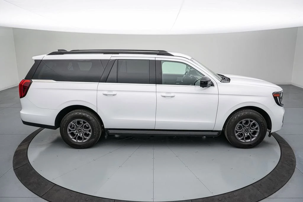2025 Ford Expedition 5th Gen - Image 4 of 21