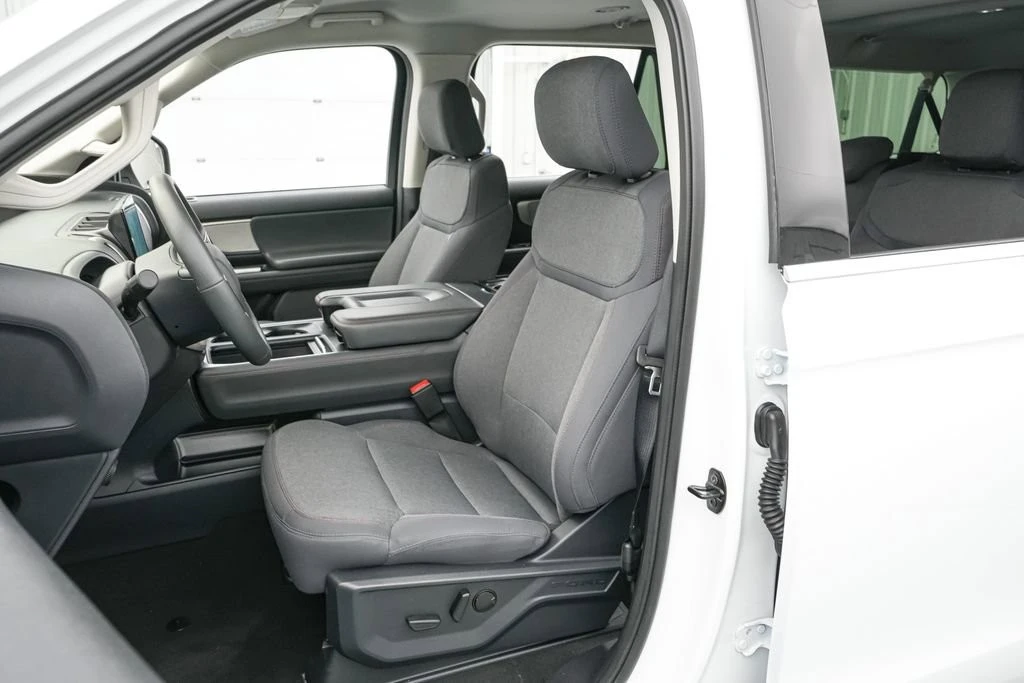 2025 Ford Expedition 5th Gen - Image 12 of 21