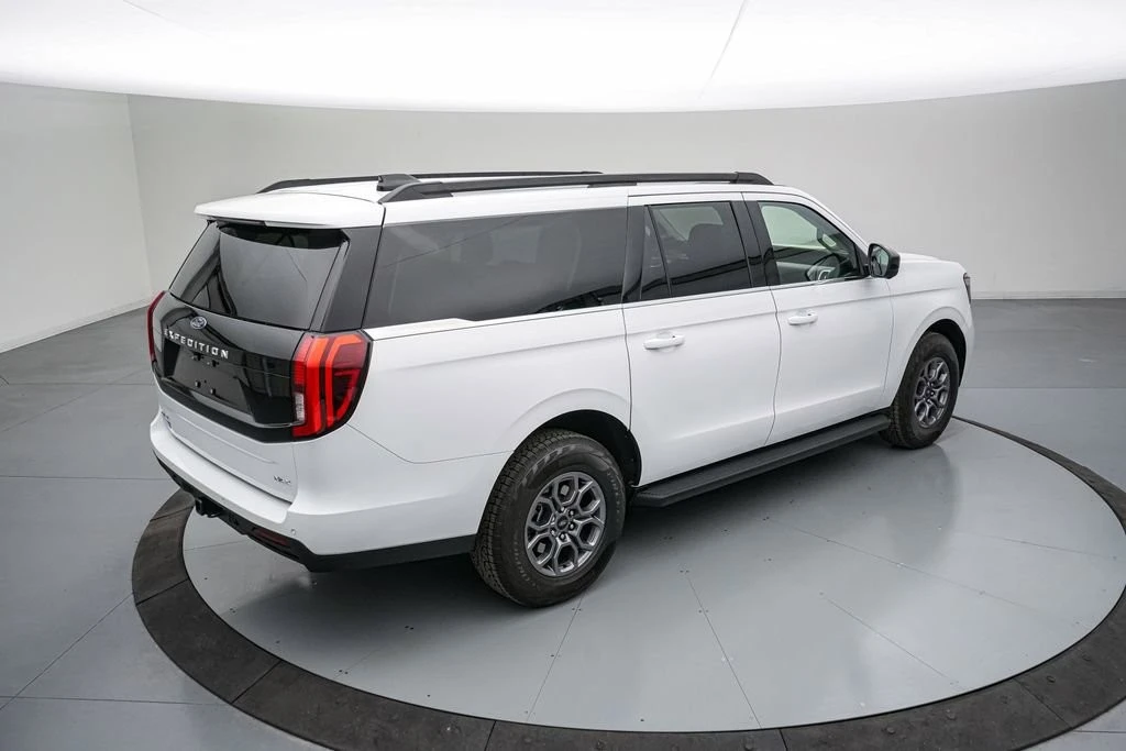 2025 Ford Expedition 5th Gen - Image 5 of 21