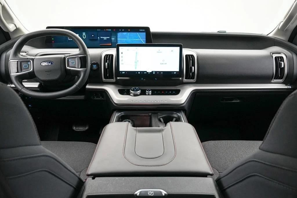 2025 Ford Expedition 5th Gen - Image 15 of 21