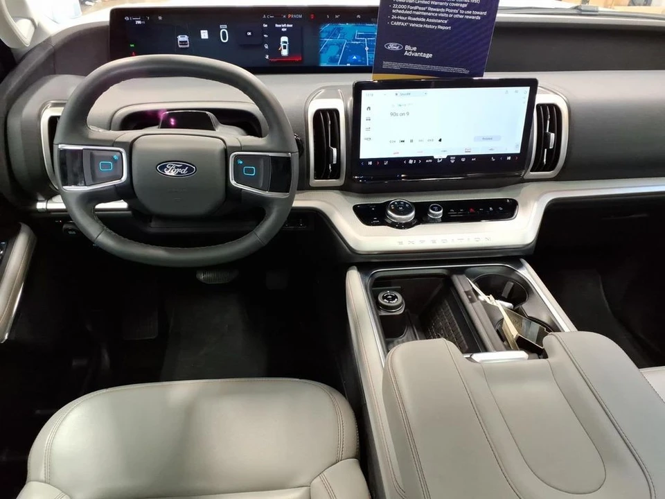 2025 Ford Expedition 5th Gen - Image 7 of 21