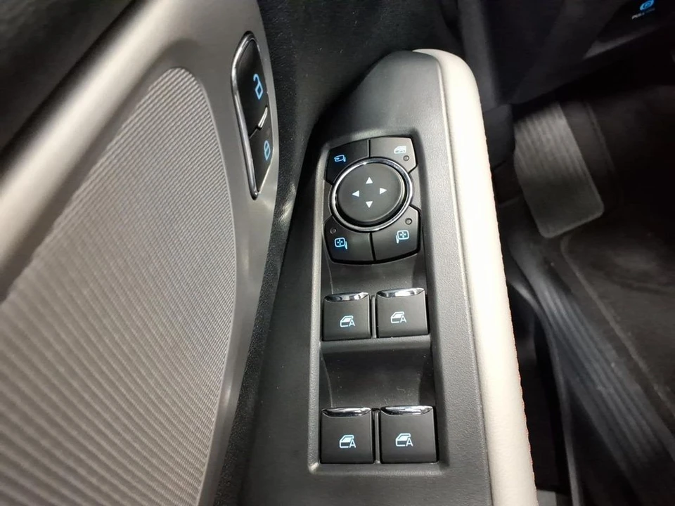 2025 Ford Expedition 5th Gen - Image 15 of 21