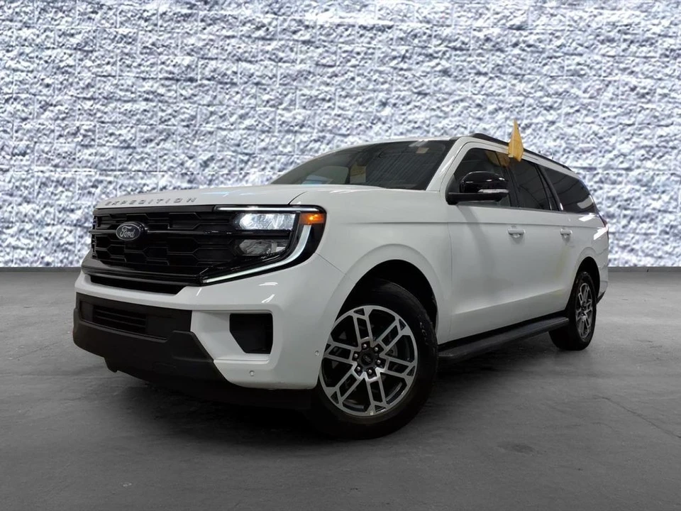 2025 Ford Expedition 5th Gen - Image 3 of 21