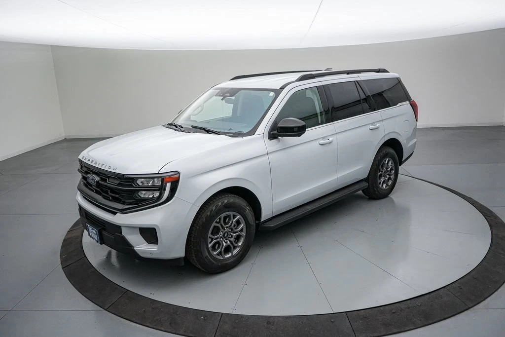 2025 Ford Expedition 5th Gen - Image 9 of 21
