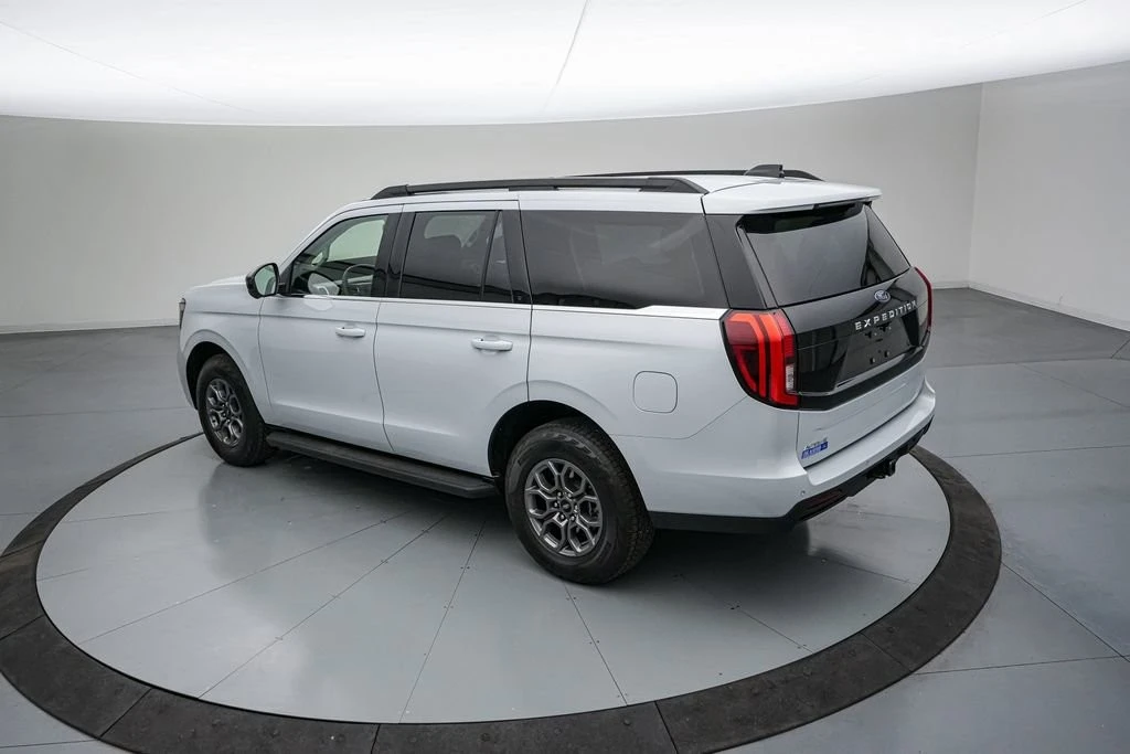 2025 Ford Expedition 5th Gen - Image 7 of 21