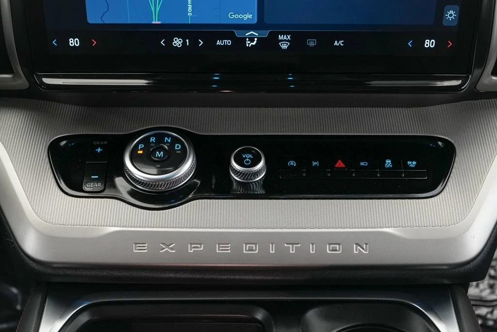 2025 Ford Expedition 5th Gen - Image 17 of 21