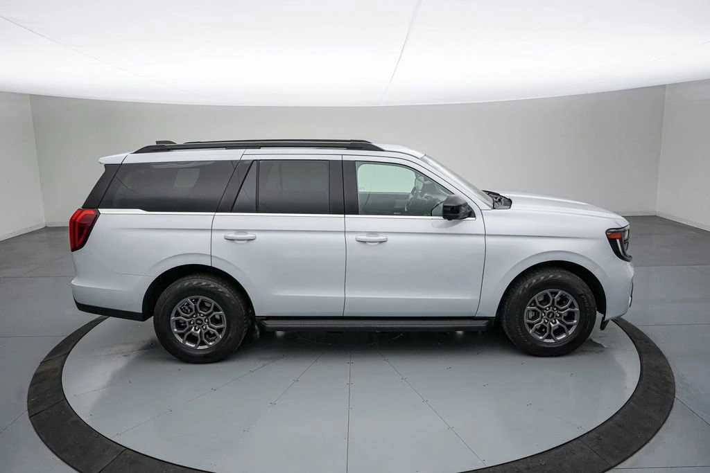 2025 Ford Expedition 5th Gen - Image 4 of 21