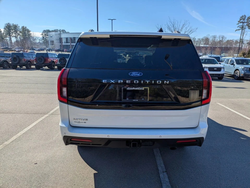 2025 Ford Expedition 5th Gen - Image 5 of 12