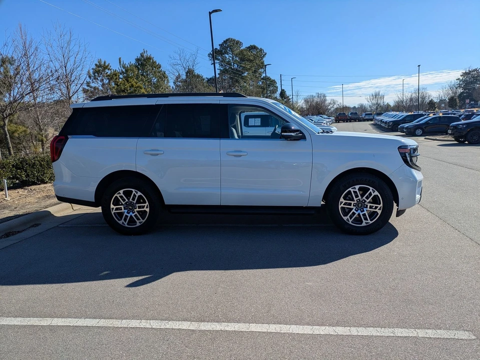 2025 Ford Expedition 5th Gen - Image 3 of 12