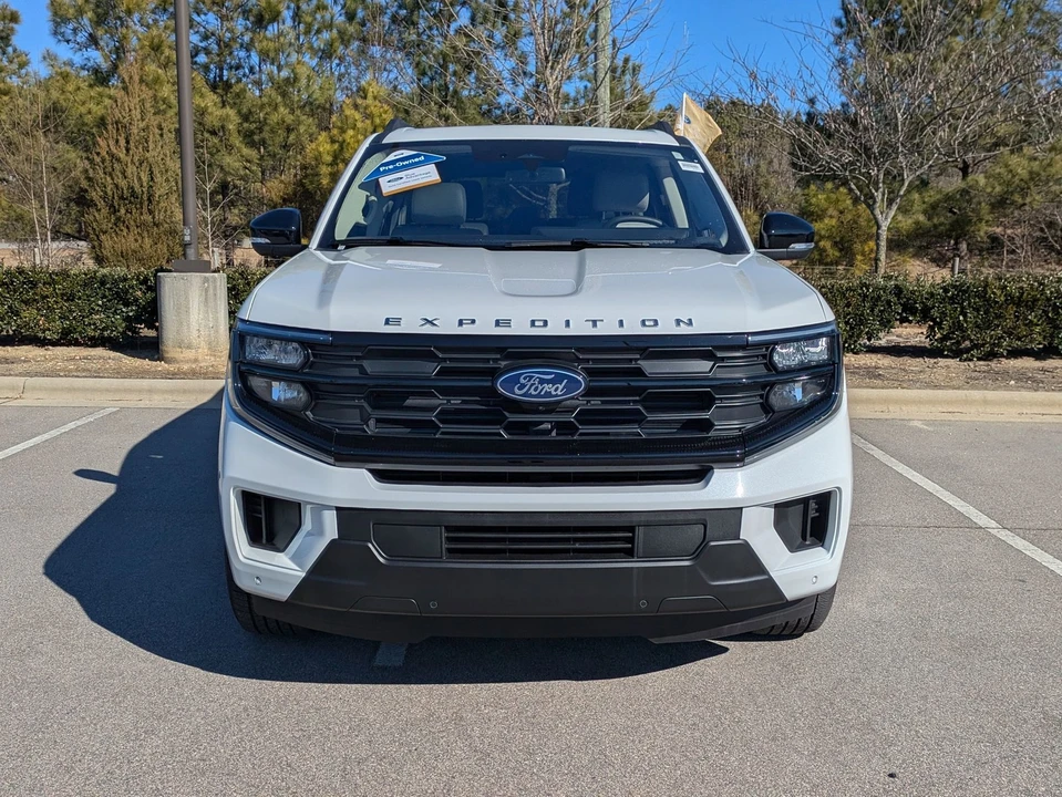 2025 Ford Expedition 5th Gen - Image 9 of 12