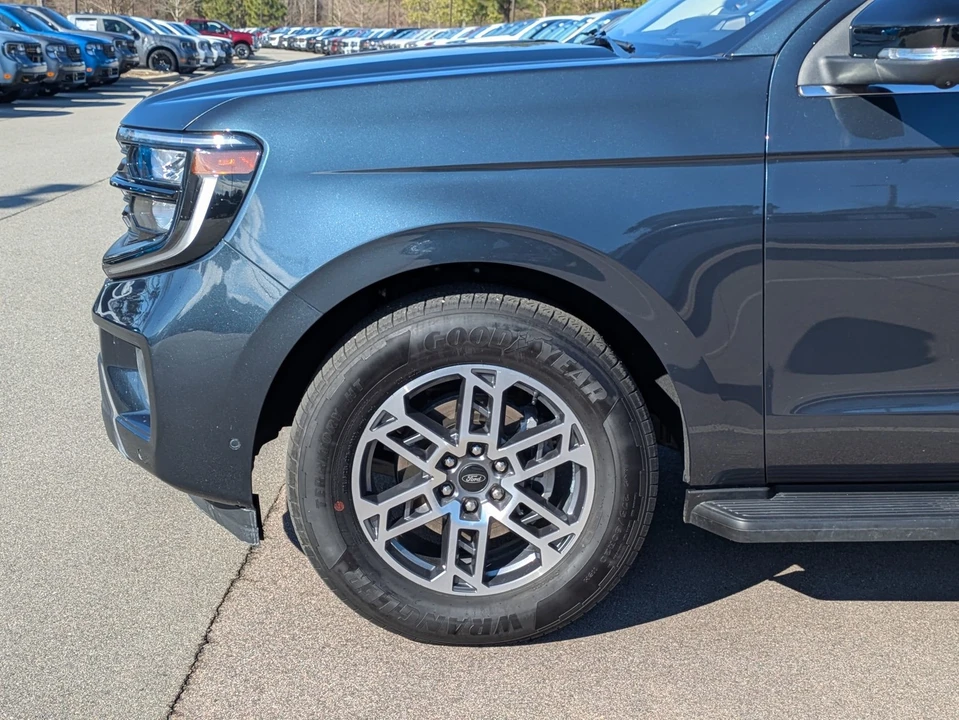 2025 Ford Expedition 5th Gen - Image 11 of 12