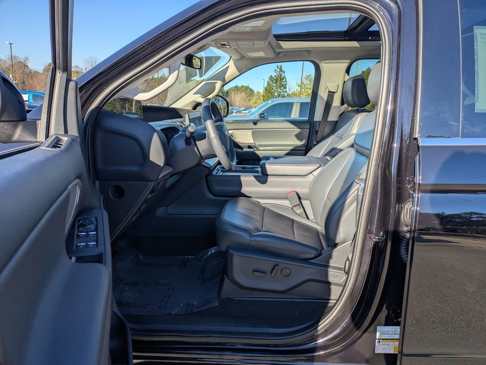 2025 Ford Expedition 5th Gen - Image 11 of 21