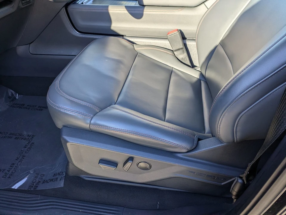 2025 Ford Expedition 5th Gen - Image 12 of 21