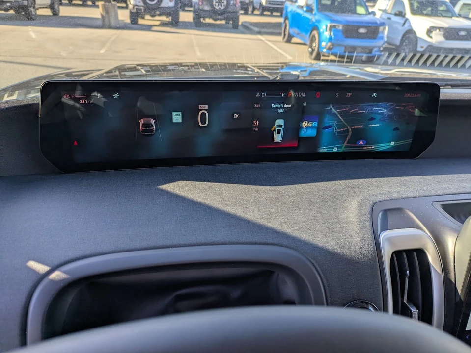 2025 Ford Expedition 5th Gen - Image 19 of 21