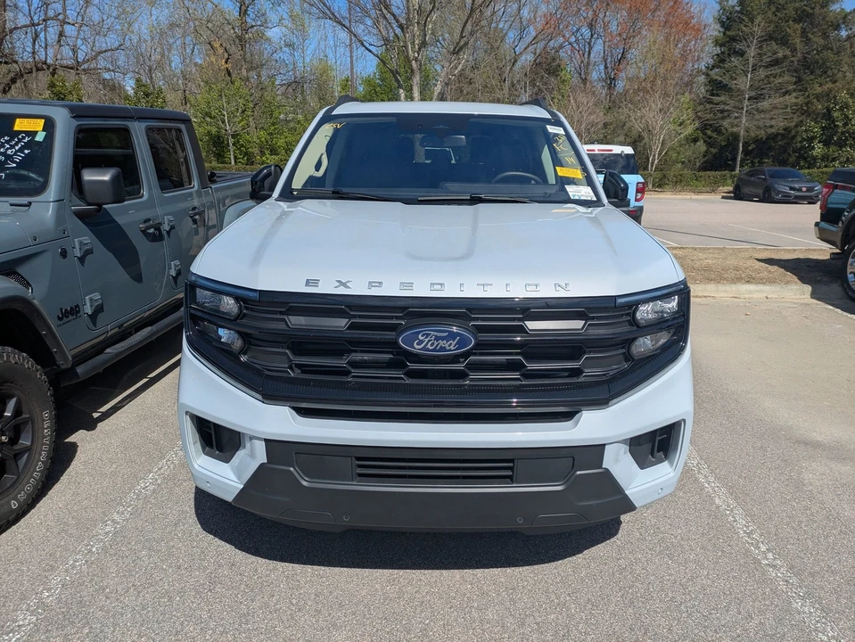 2025 Ford Expedition 5th Gen - Image 2 of 3