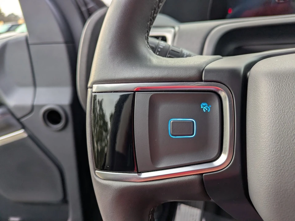 2025 Ford Expedition 5th Gen - Image 18 of 21