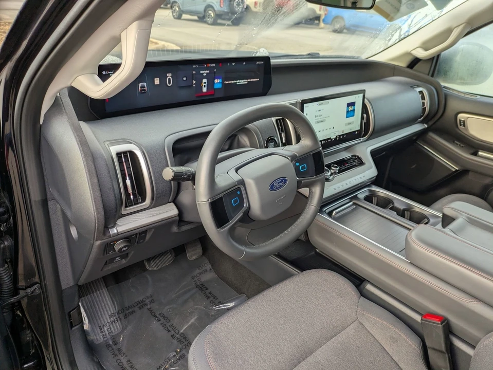 2025 Ford Expedition 5th Gen - Image 14 of 21