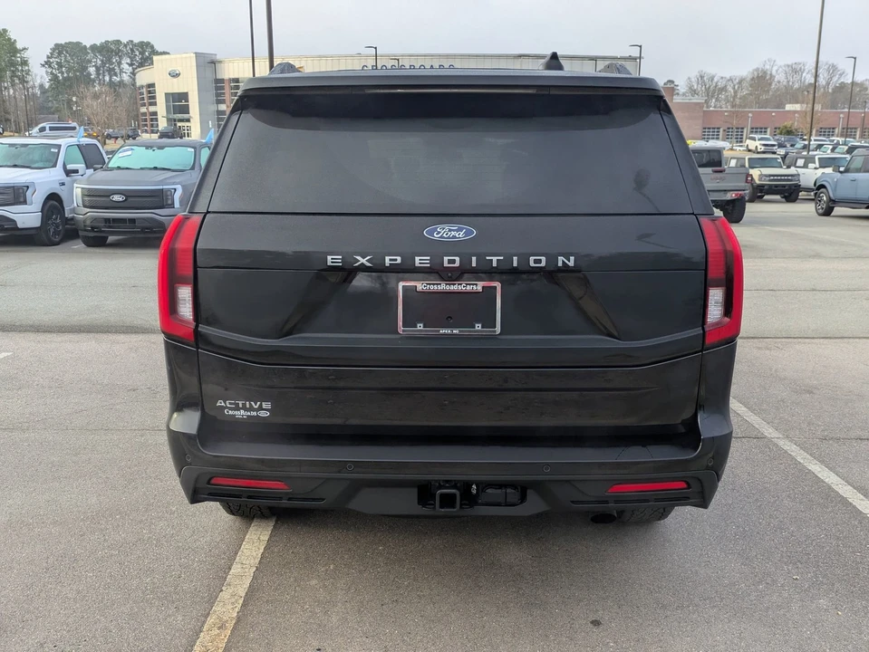 2025 Ford Expedition 5th Gen - Image 5 of 21