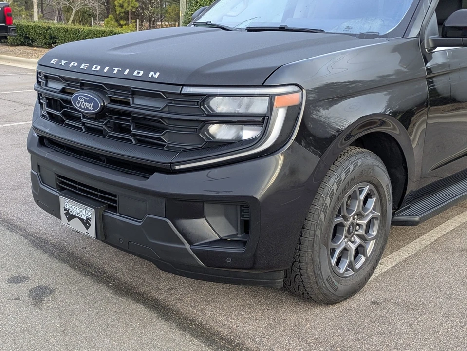 2025 Ford Expedition 5th Gen - Image 10 of 21