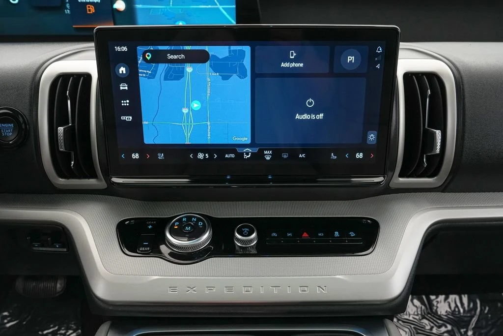 2025 Ford Expedition 5th Gen - Image 16 of 21