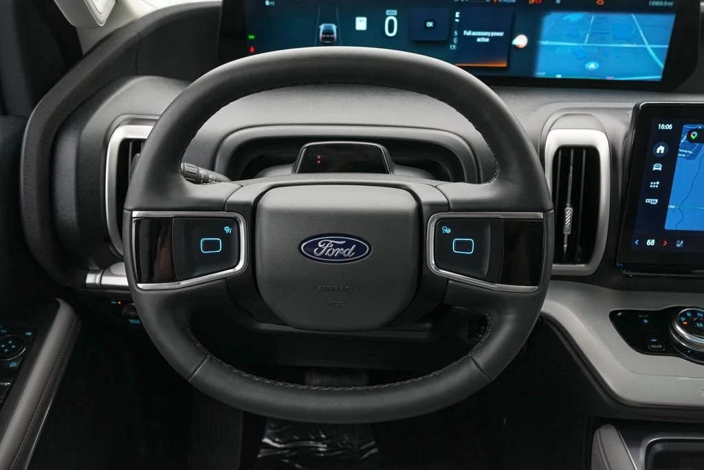 2025 Ford Expedition 5th Gen - Image 14 of 21