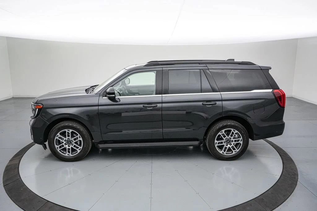 2025 Ford Expedition 5th Gen - Image 8 of 21