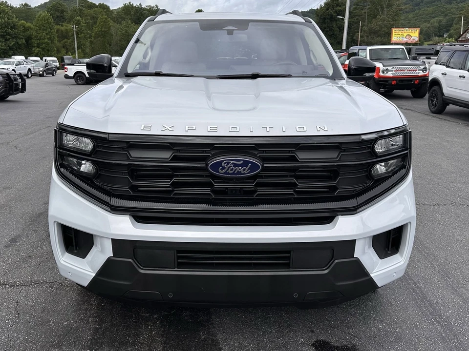 2025 Ford Expedition 5th Gen - Image 3 of 12