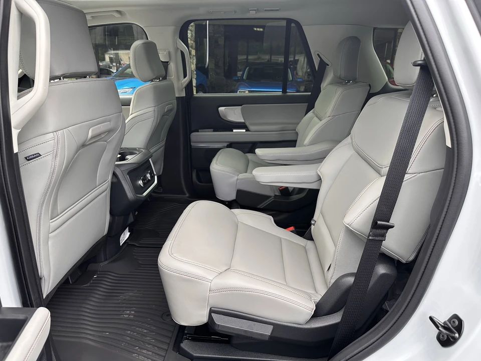 2025 Ford Expedition 5th Gen - Image 12 of 12