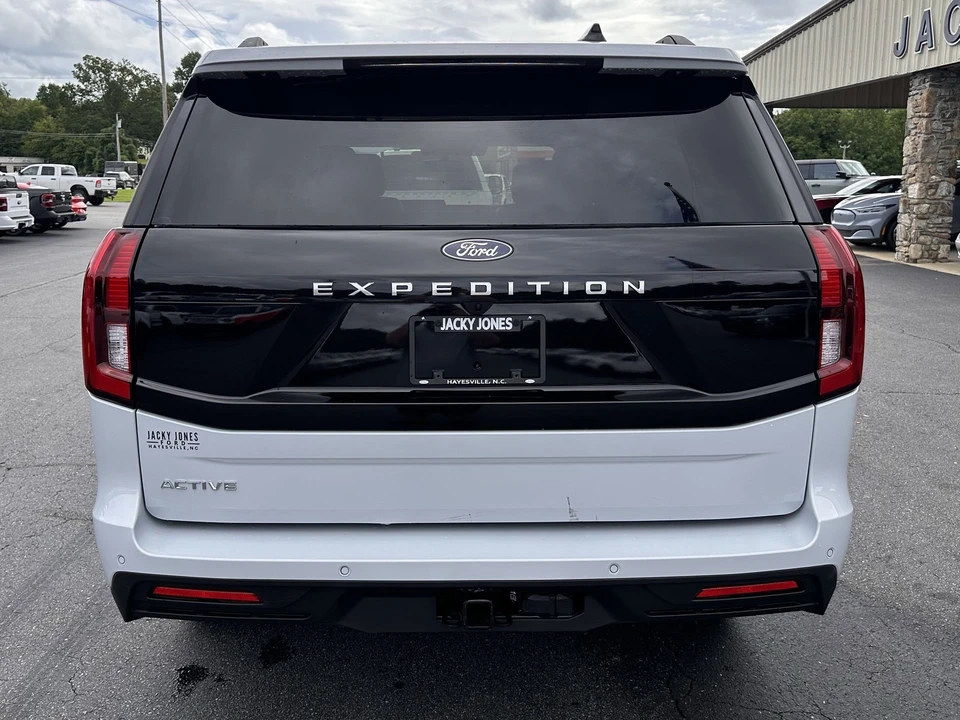 2025 Ford Expedition 5th Gen - Image 7 of 12