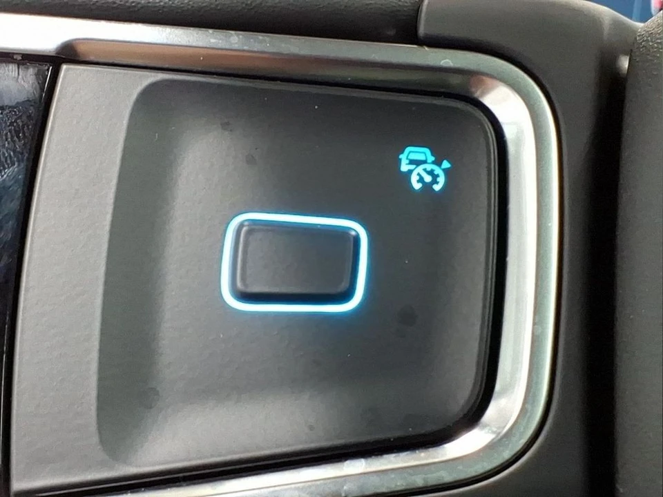 2025 Ford Expedition 5th Gen - Image 19 of 21