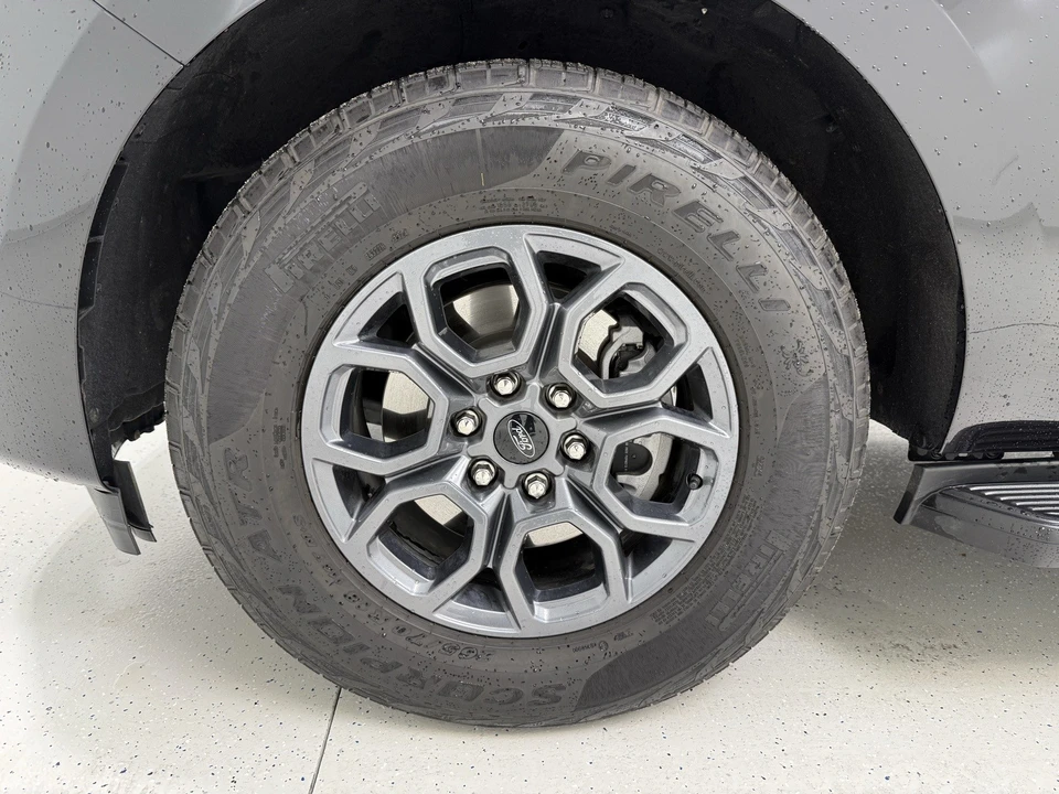 2025 Ford Expedition 5th Gen - Image 11 of 12