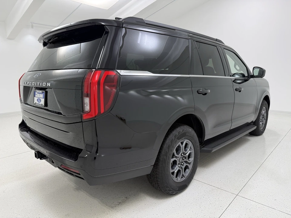 2025 Ford Expedition 5th Gen - Image 8 of 12