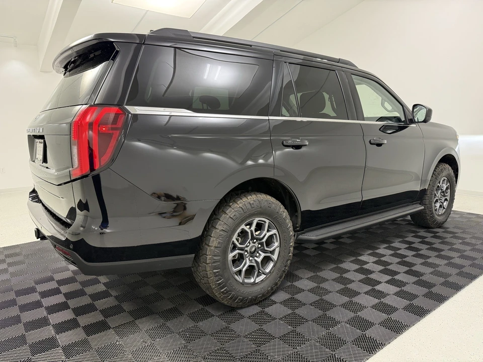 2025 Ford Expedition 5th Gen - Image 8 of 21